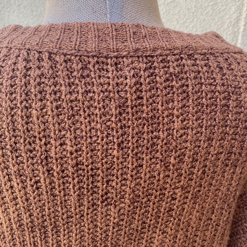 Free People from Bloomingdale’s great brownish color knitted cropped sweater - Picture 8 of 13